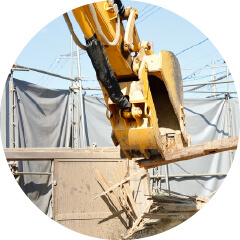 モモタロウ解体の内装の一部解体